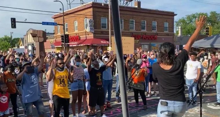 Revival, Miracles &amp; Baptism Where Floyd Died in Minneapolis