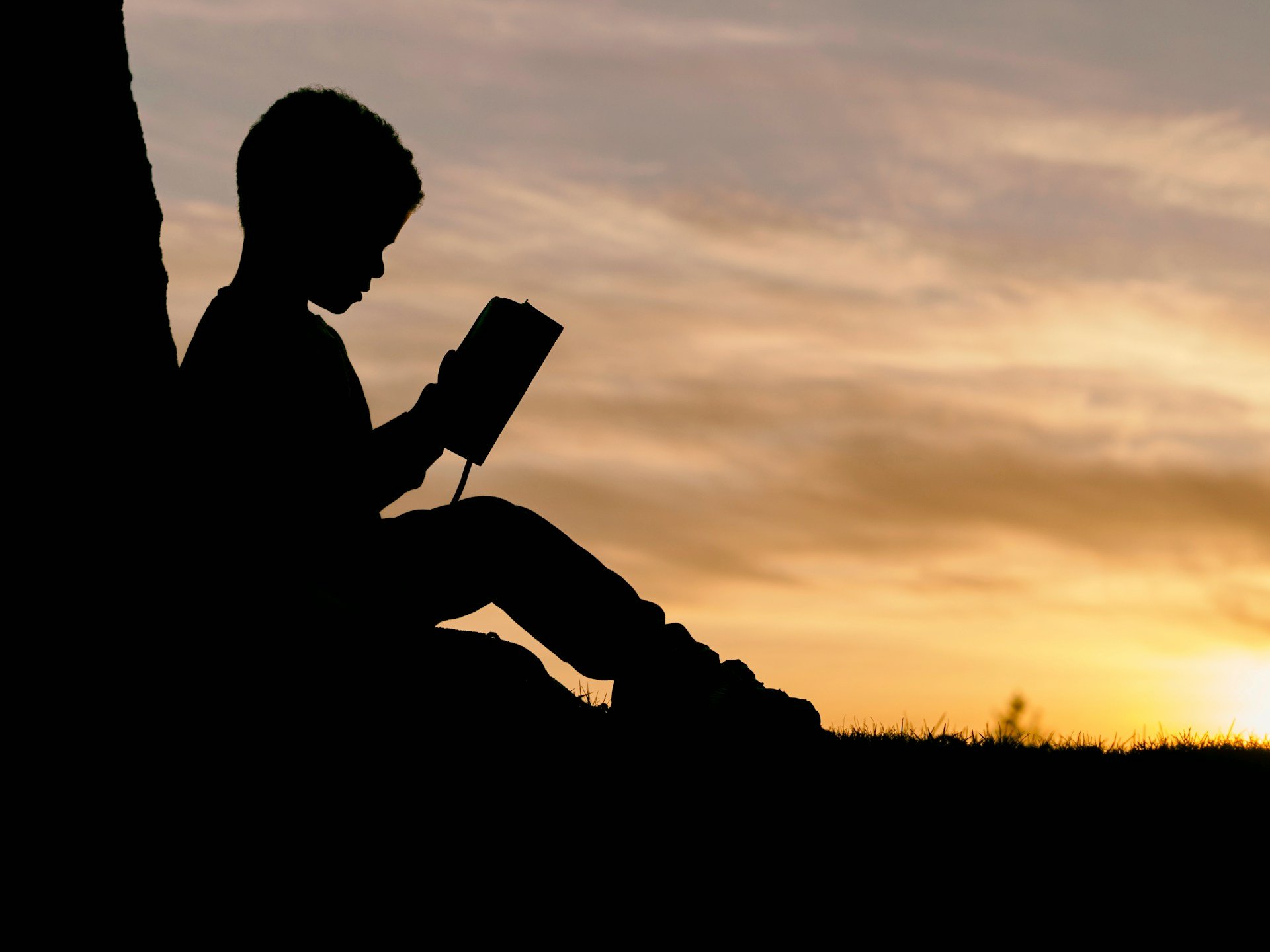 Why GenZ Doesn't Read Books Anymore